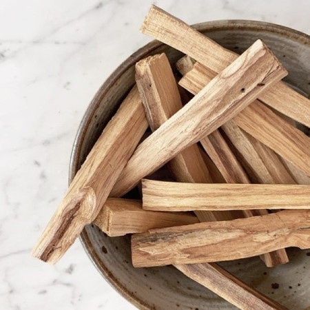 100g Green Tree Palo Santo Sticks 10-15 sticks 100g Green Tree Palo Santo Sticks 10-15 sticks