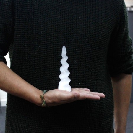 Selenite Spiral Unicorn Horn Tower - 15 cm Selenite Spiral Unicorn Horn Tower - 15 cm