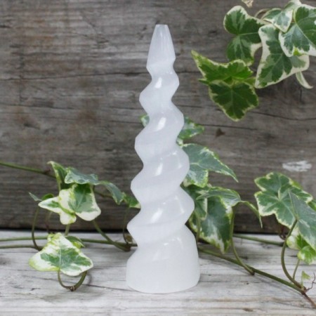Selenite Spiral Unicorn Horn Tower - 15 cm Selenite Spiral Unicorn Horn Tower - 15 cm
