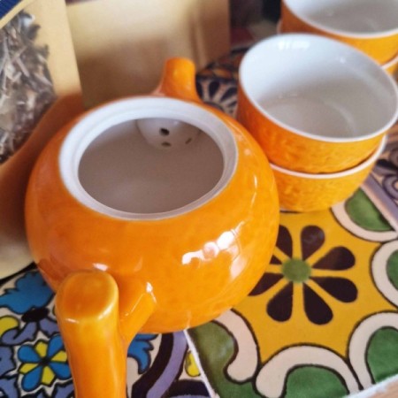 Herbal Orange Teapot Set - Pot & Four Cups Herbal Orange Teapot Set - Pot & Four Cups