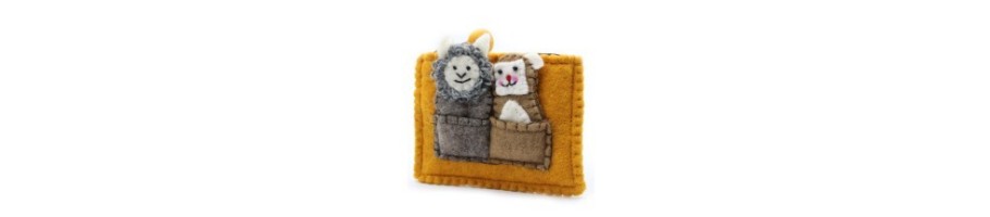 Pouch with Finger Puppets
